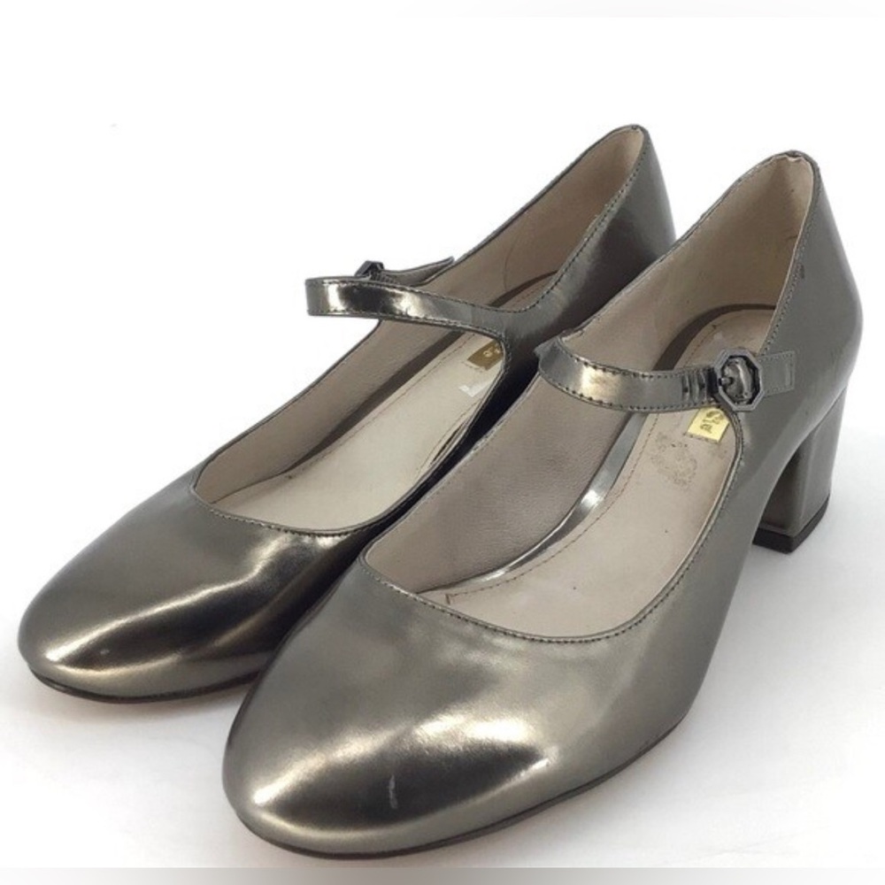 Louise et Cie Mary Jane 2” Heels Gold with Classic Design Size 5.5 - Picture 10 of 11